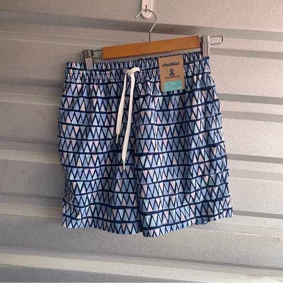chubbies Other - Chubbies NWT The Triangu-Laters 7" Swim Trunk